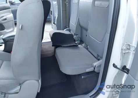 2014 Toyota Tacoma z USA, uszkodzony, nr VIN 5TFTX4CN4EX039566